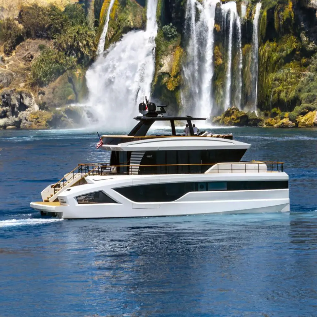 2027 lazzara yachts lpc 300 lazzara lpc 300 fort lauderdale florida for sale