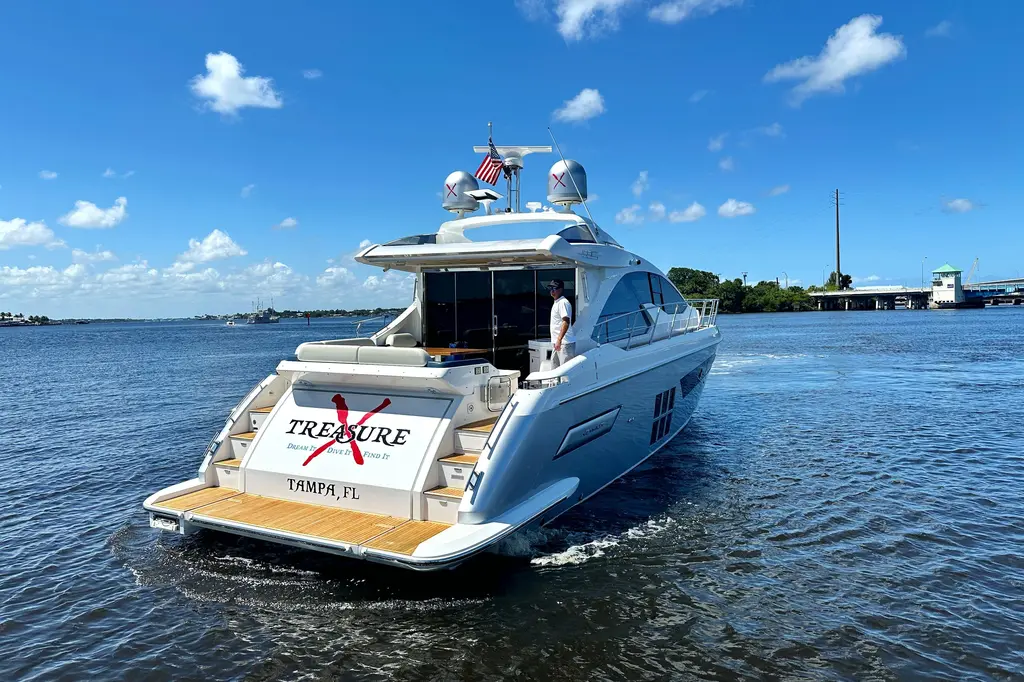 TREASURE X 2015 Azimut 55S Yacht For Sale in West Palm Beach FL