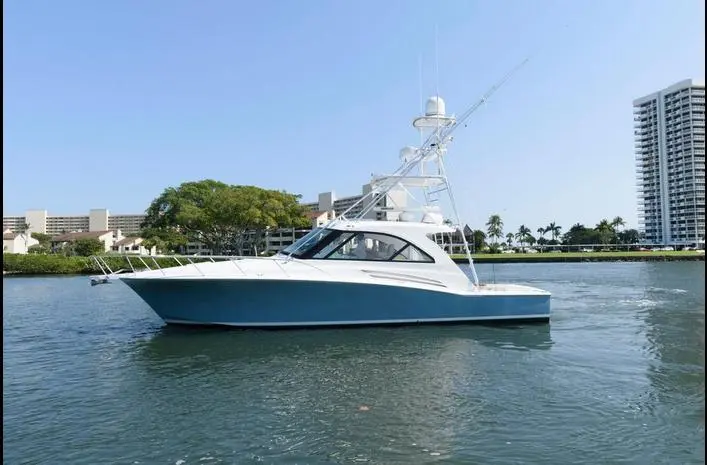 Off The Grid 2015 Hatteras 45 Express Sportfish Yacht For Sale in Boca Raton FL Off The Grid 2015 Hatteras 45 Express Sportfish Yacht For Sale in Boca Raton FL