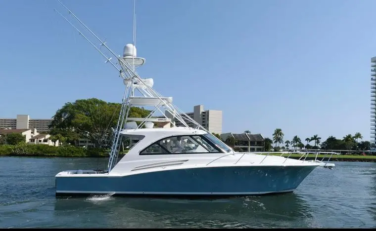 Off The Grid 2015 Hatteras 45 Express Sportfish Yacht For Sale in Boca Raton FL Off The Grid 2015 Hatteras 45 Express Sportfish Yacht For Sale in Boca Raton FL