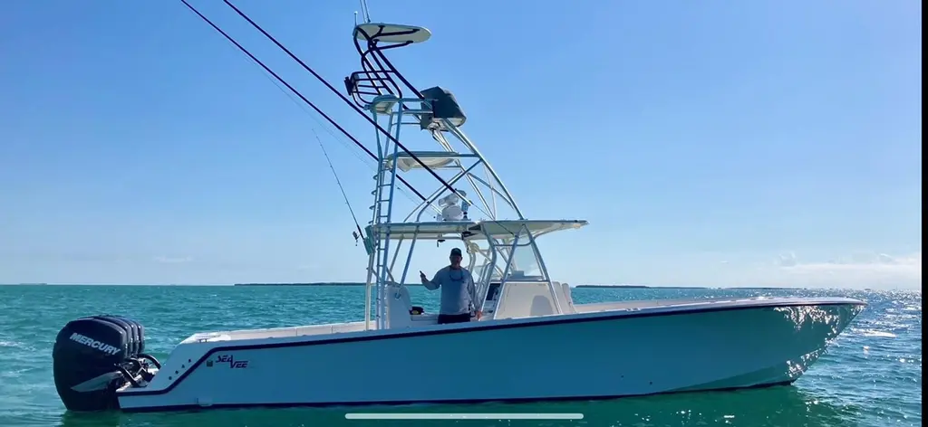 THE PEACEKEEPER 2018 SeaVee 390Z Yacht For Sale in Miami FL THE PEACEKEEPER 2018 SeaVee 390Z Yacht For Sale in Miami FL