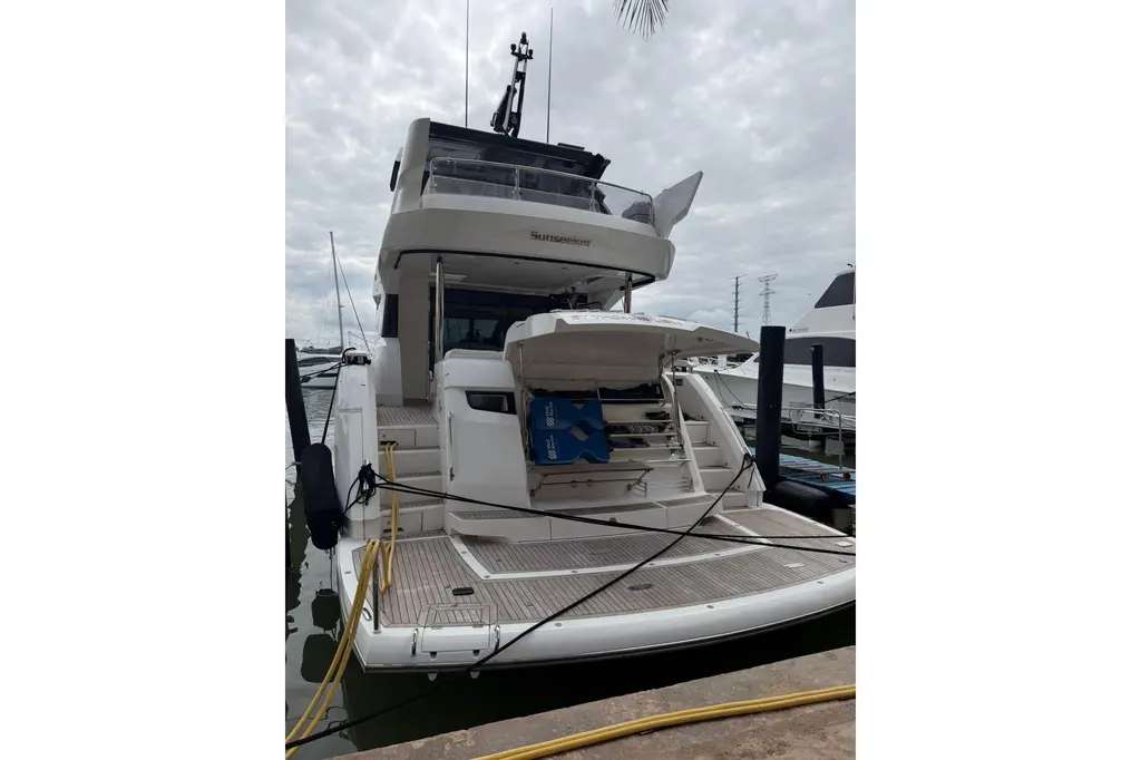 AKTUN 2021 Sunseeker Manhattan 68 Yacht For Sale in Progreso AKTUN 2021 Sunseeker Manhattan 68 Yacht For Sale in Progreso