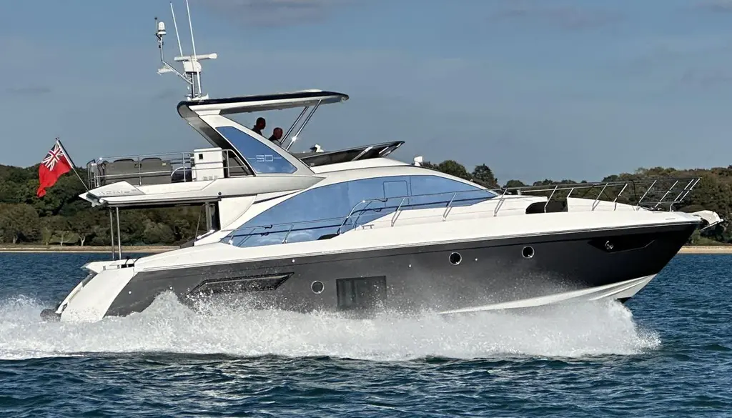 2021 Azimut 50 Yacht For Sale in Southampton E19 2021 Azimut 50 Yacht For Sale in Southampton E19
