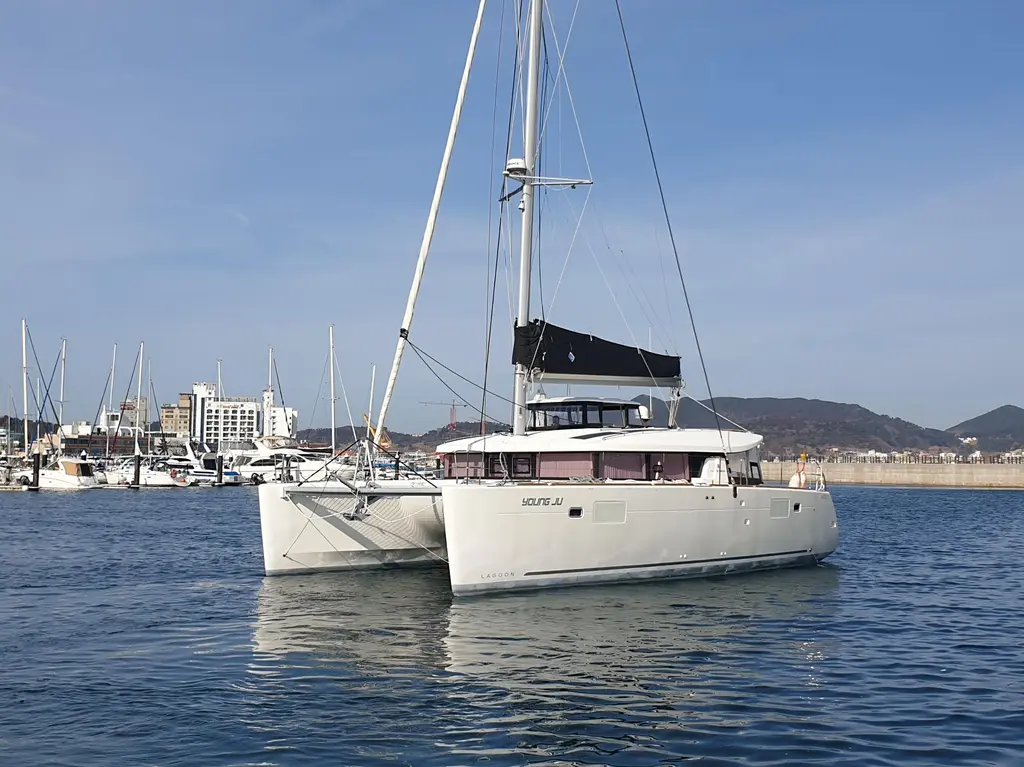 2019 lagoon 450 s shin gye dong for sale