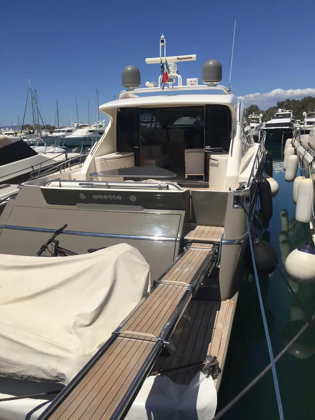 2008 Uniesse 68 Yacht For Sale in Athens 2008 Uniesse 68 Yacht For Sale in Athens