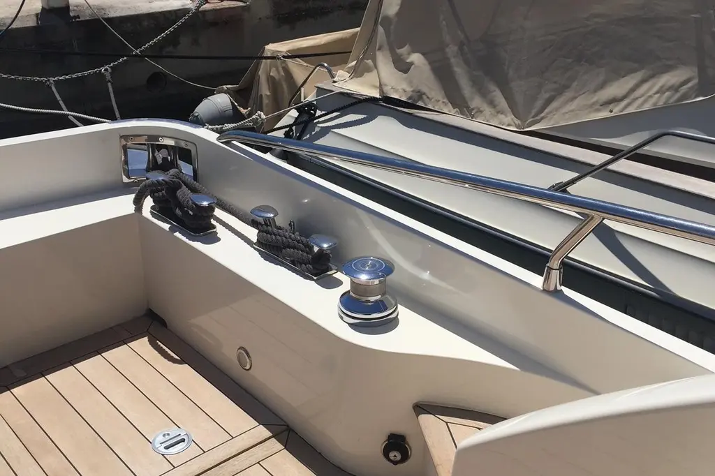 2008 Uniesse 68 Yacht For Sale in Athens 2008 Uniesse 68 Yacht For Sale in Athens