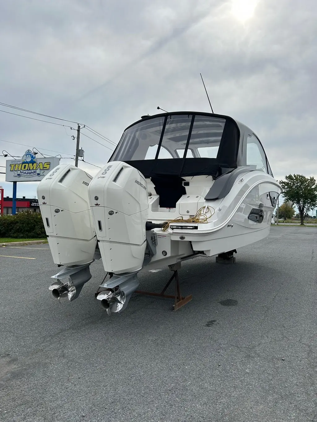 2023 Sea Ray Sundancer 370 Outboard Yacht For Sale in Varennes QC 2023 Sea Ray Sundancer 370 Outboard Yacht For Sale in Varennes QC