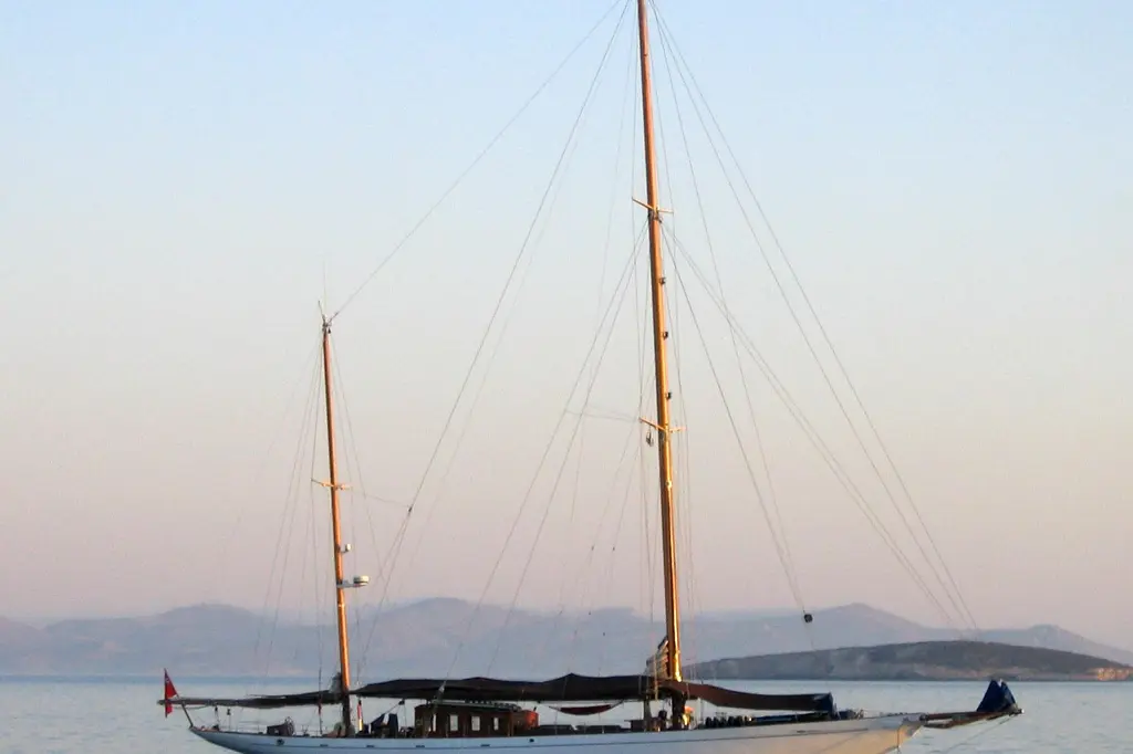 Saharet of Tyre 1933 Camper & Nicholsons classic wooden ketch Yacht For Sale in English Harbour Saharet of Tyre 1933 Camper & Nicholsons classic wooden ketch Yacht For Sale in English Harbour