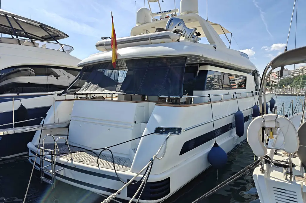1999 Sanlorenzo 82 Yacht For Sale in Alicante ES-A 1999 Sanlorenzo 82 Yacht For Sale in Alicante ES-A