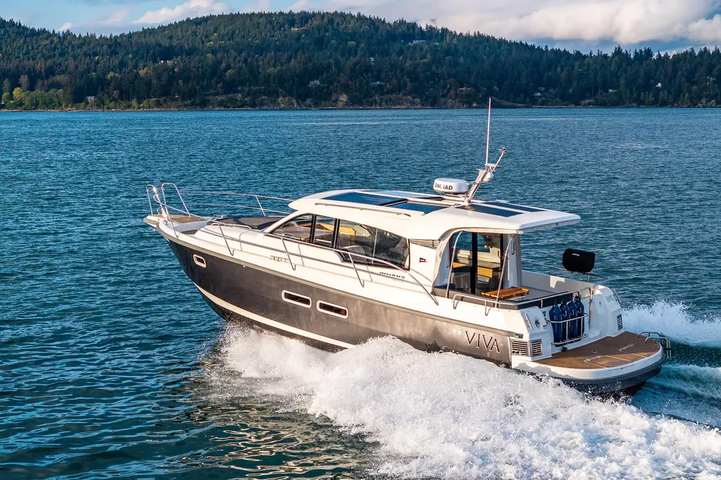 VIVA 2022 Nimbus 365 Coupe Yacht For Sale in Anacortes WA VIVA 2022 Nimbus 365 Coupe Yacht For Sale in Anacortes WA