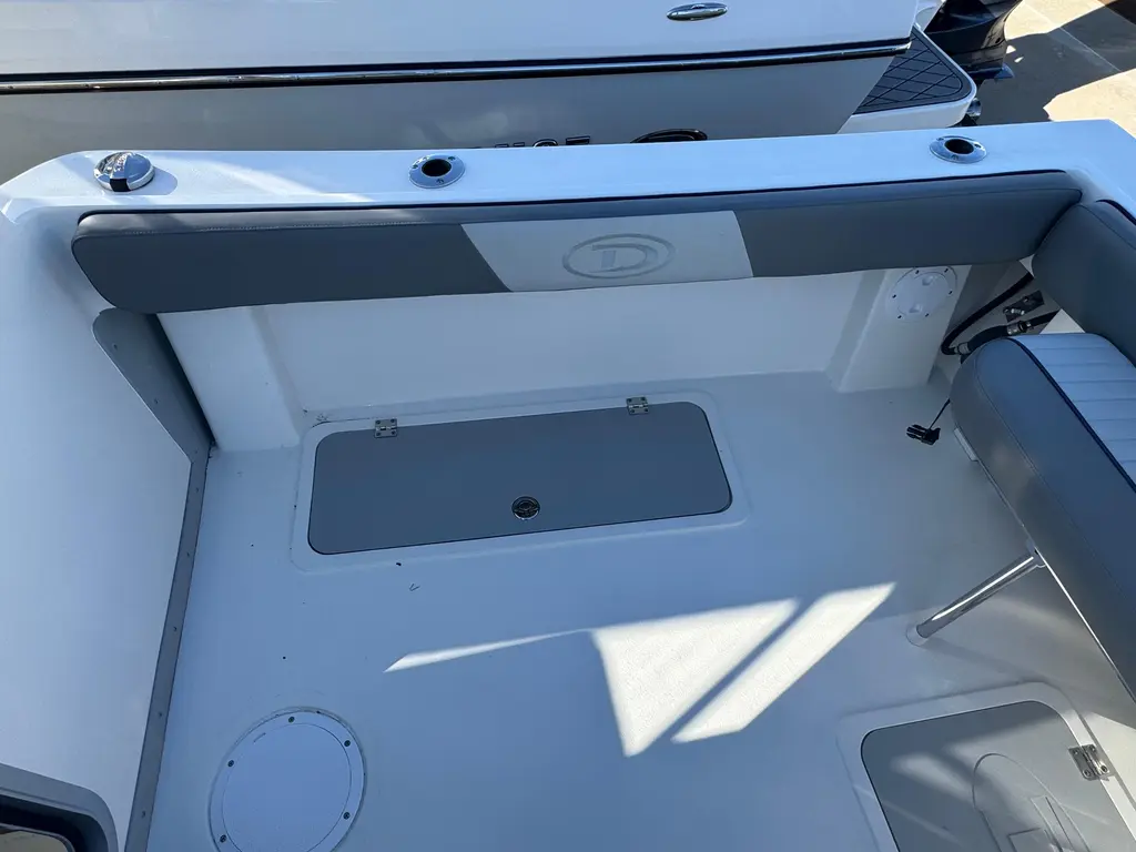 2026 Defiance San Juan 220 Yacht For Sale in Seaford NY 2026 Defiance San Juan 220 Yacht For Sale in Seaford NY