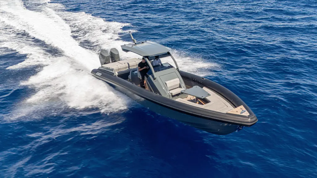 Skipper 38 Twin Mercury 400 Verado - Sunbed Ed 2025 38 Yacht For Sale in Sag Harbor NY Skipper 38 Twin Mercury 400 Verado - Sunbed Ed 2025 38 Yacht For Sale in Sag Harbor NY