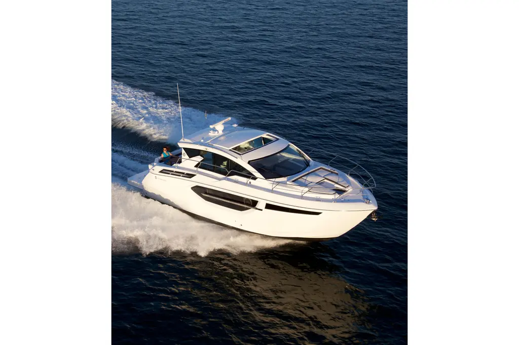 2026 Cruisers Yachts 42 Cantius Yacht For Sale in Wisconsin Dells WI 2026 Cruisers Yachts 42 Cantius Yacht For Sale in Wisconsin Dells WI
