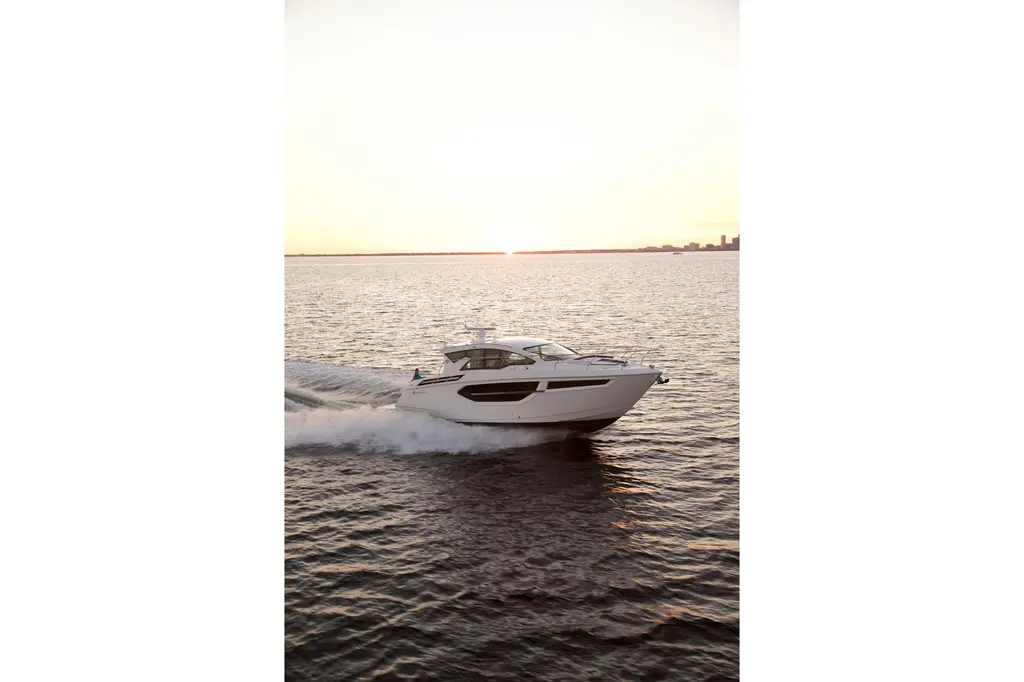 2026 Cruisers Yachts 42 Cantius Yacht For Sale in Wisconsin Dells WI 2026 Cruisers Yachts 42 Cantius Yacht For Sale in Wisconsin Dells WI