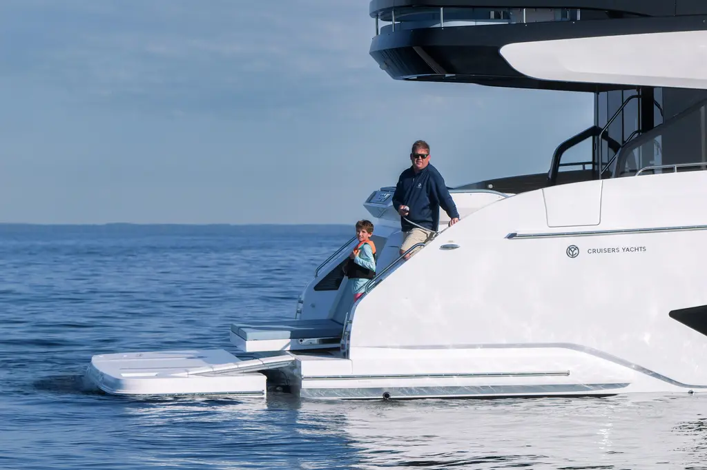  2026 Cruisers Yachts 57 Fly Yacht For Sale in Wisconsin Dells WI