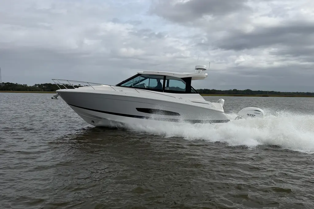 2026 Regal 36 XO Yacht For Sale in North Charleston SC 2026 Regal 36 XO Yacht For Sale in North Charleston SC