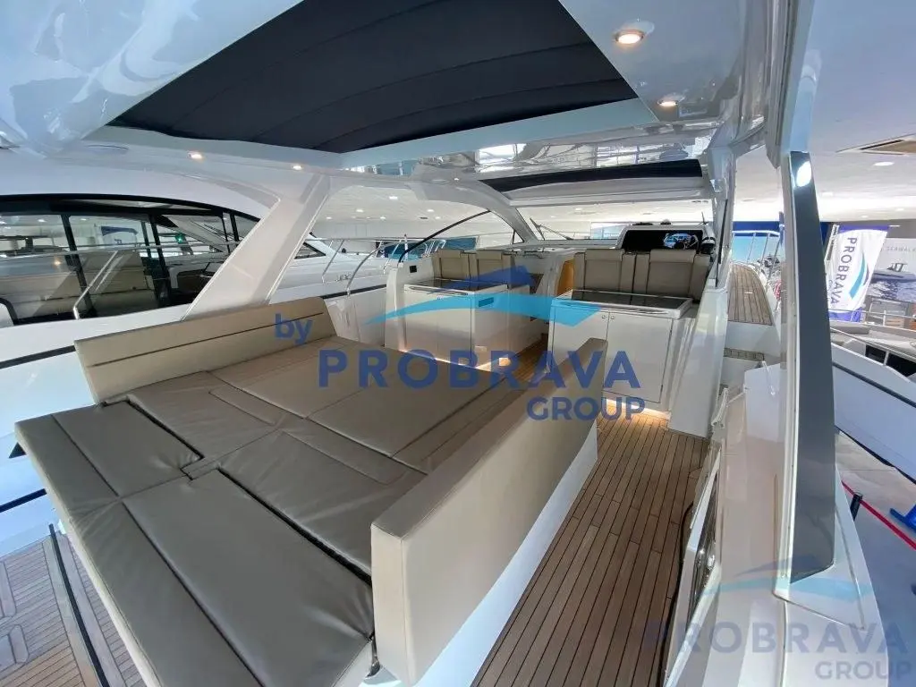 SEALINE S430 2026 Sealine S430 Yacht For Sale in Empuriabrava ES-GI SEALINE S430 2026 Sealine S430 Yacht For Sale in Empuriabrava ES-GI