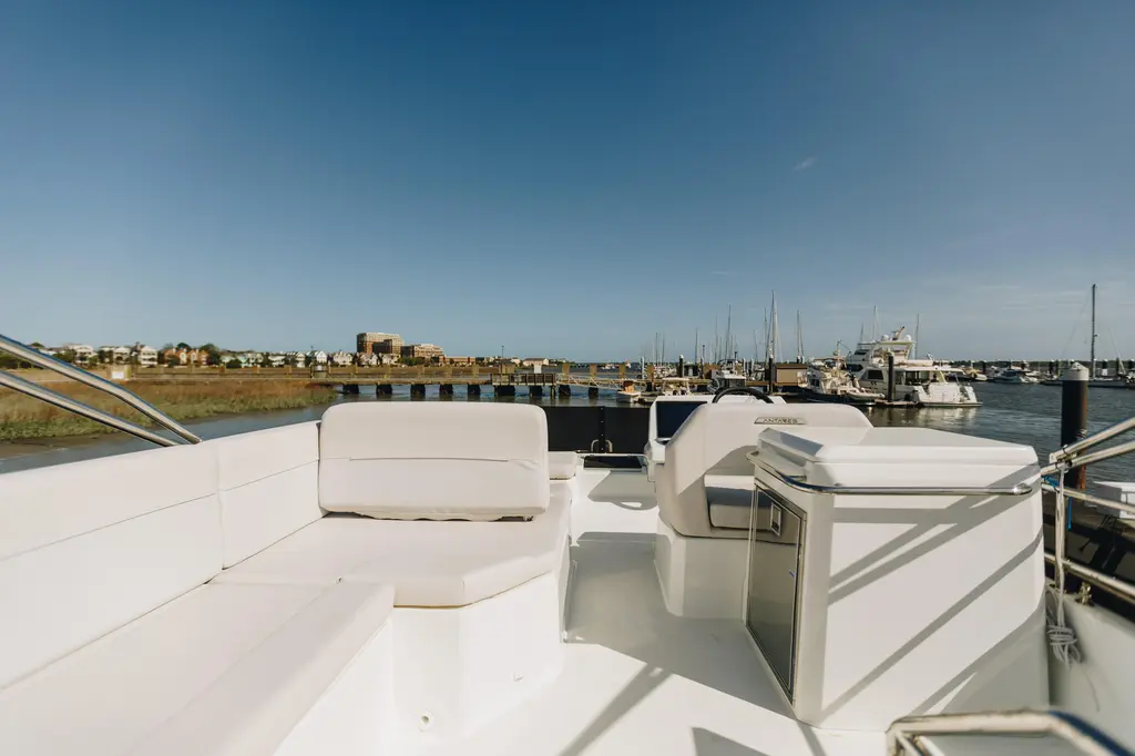 2026 Beneteau Antares 12 Fly Yacht For Sale in Charleston SC 2026 Beneteau Antares 12 Fly Yacht For Sale in Charleston SC