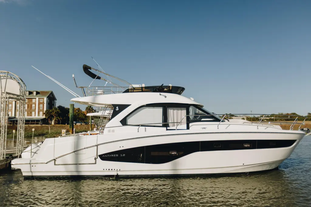 2026 Beneteau Antares 12 Fly Yacht For Sale in Charleston SC 2026 Beneteau Antares 12 Fly Yacht For Sale in Charleston SC