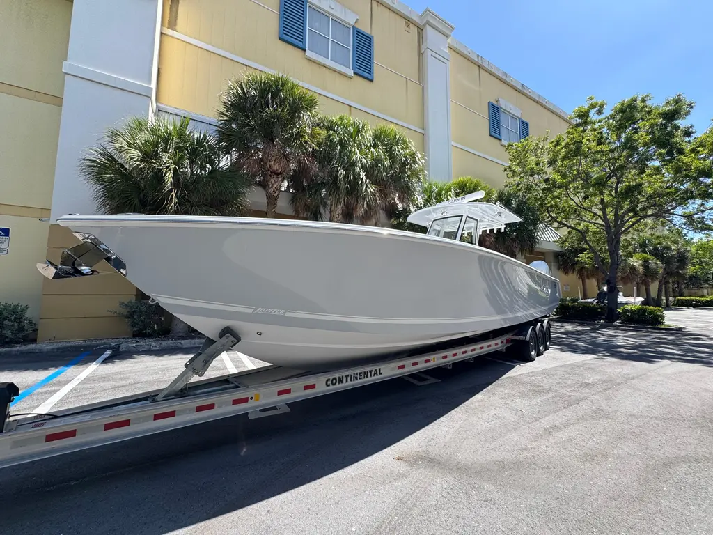 2025 Jupiter 380LS Yacht For Sale in Pompano Beach FL 2025 Jupiter 380LS Yacht For Sale in Pompano Beach FL