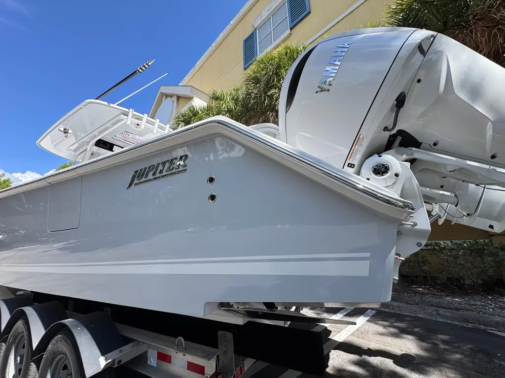 2025 Jupiter 380LS Yacht For Sale in Pompano Beach FL 2025 Jupiter 380LS Yacht For Sale in Pompano Beach FL
