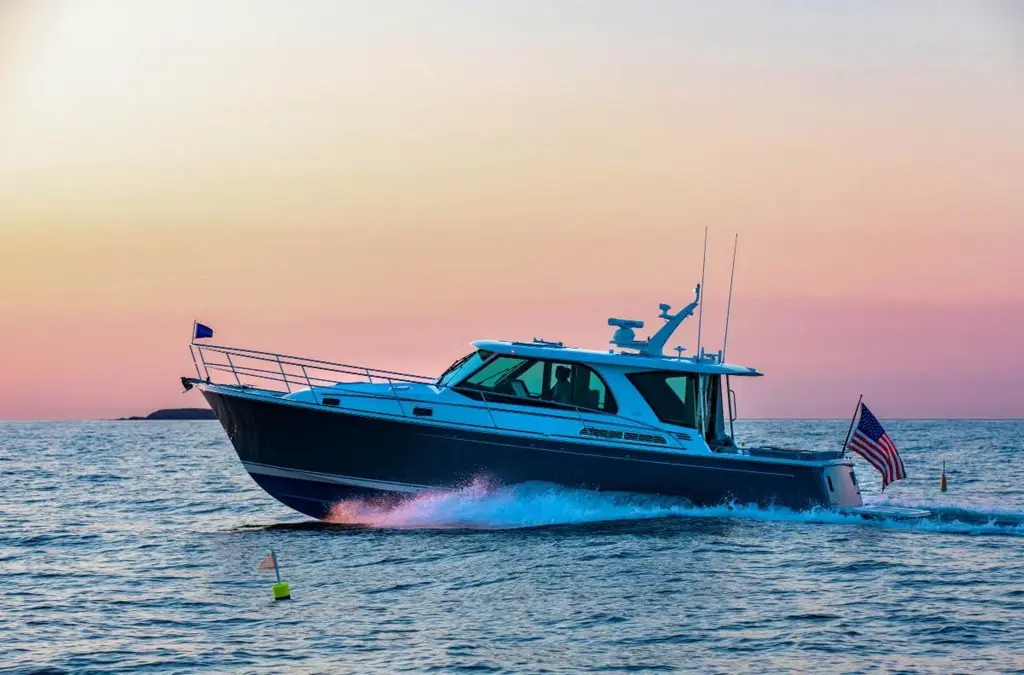 CALL FOR AVAILABILITY 2027 Sabre 43 Salon Express Yacht For Sale in North Weymouth MA