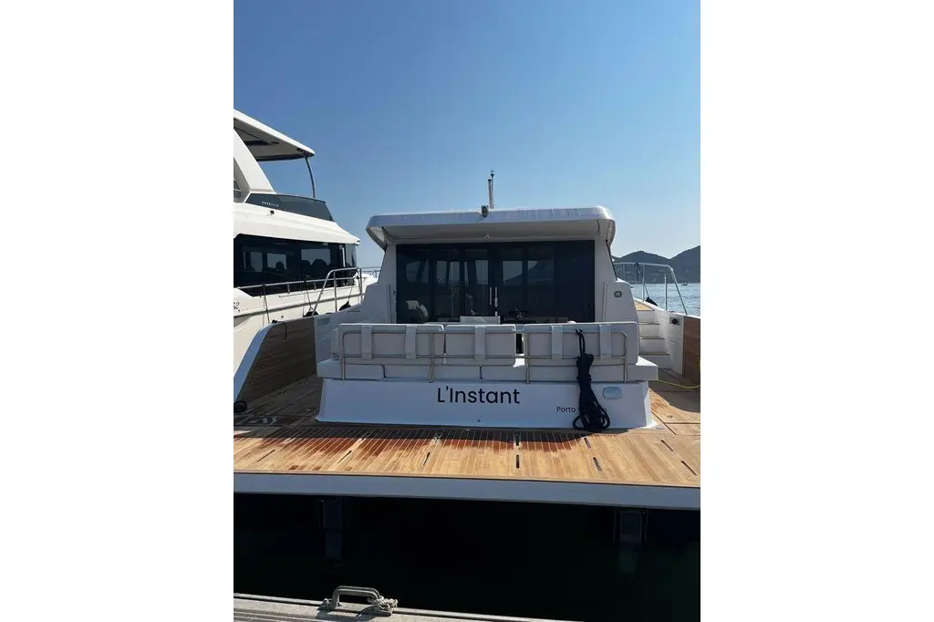 2026 Aventura 38 MY SEDAN Yacht For Sale in La Rochelle 17 2026 Aventura 38 MY SEDAN Yacht For Sale in La Rochelle 17