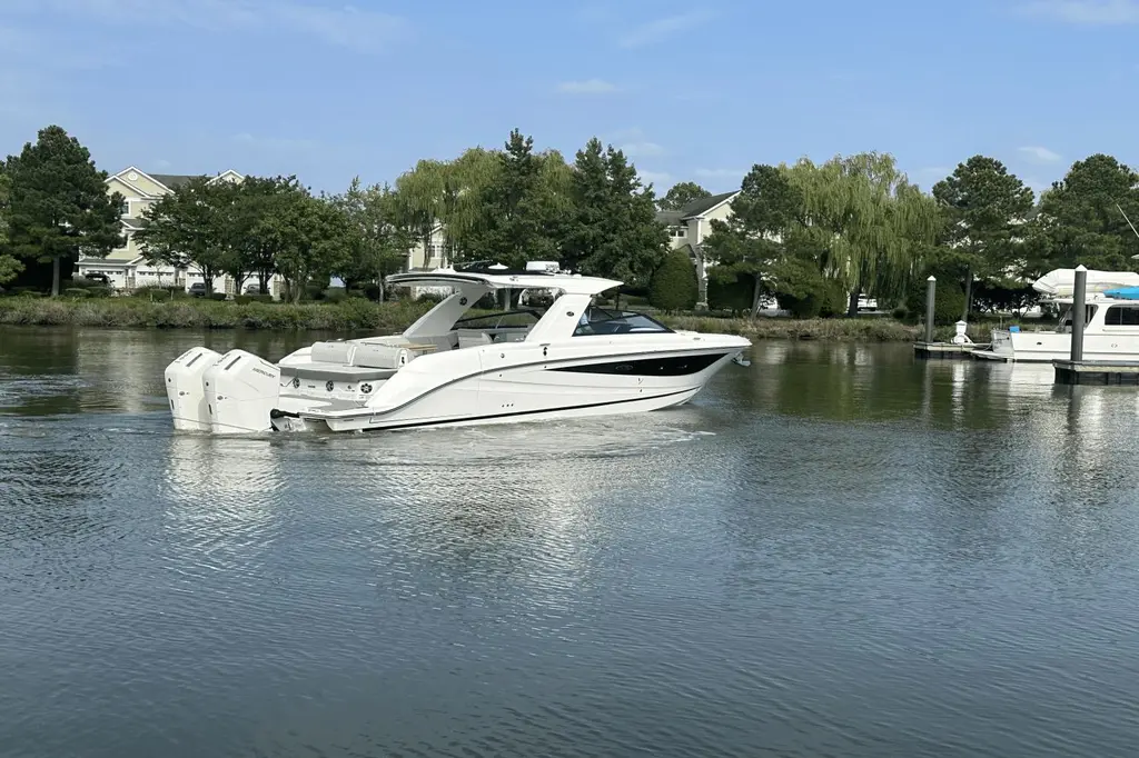 2025 Sea Ray SLX 400 Outboard Yacht For Sale in Grasonville MD 2025 Sea Ray SLX 400 Outboard Yacht For Sale in Grasonville MD
