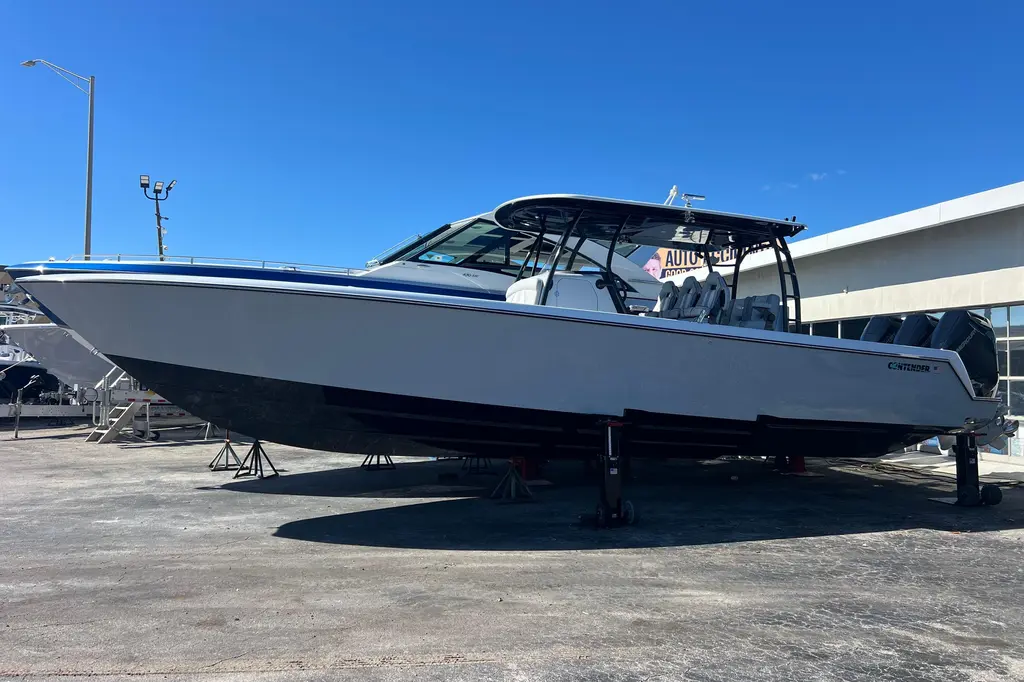 2026 Contender 39 ST Yacht For Sale in Sarasota FL 2026 Contender 39 ST Yacht For Sale in Sarasota FL