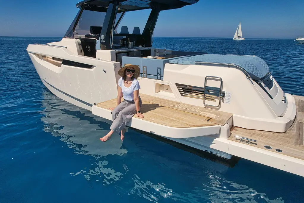  2026  380 WA Yacht For Sale in Saint-Tropez 83