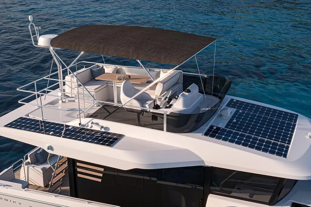  2026 Beneteau Swift Trawler 37 Fly Yacht For Sale in Varennes QC