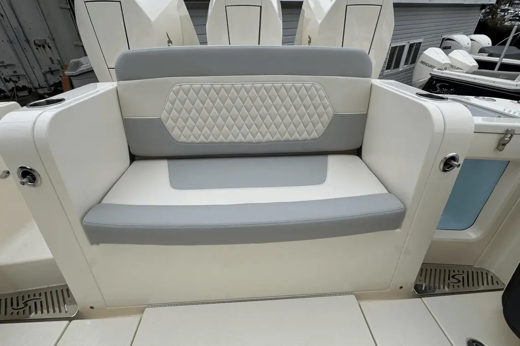  2025 Scout 377 LXF Yacht For Sale in Huntington NY