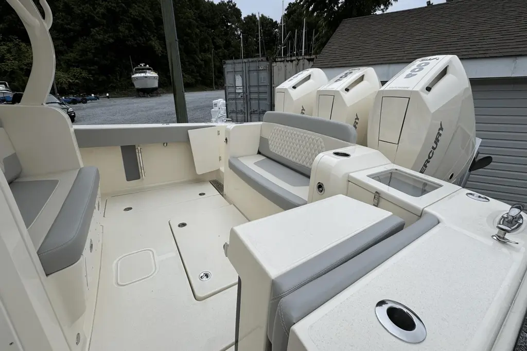  2025 Scout 377 LXF Yacht For Sale in Huntington NY