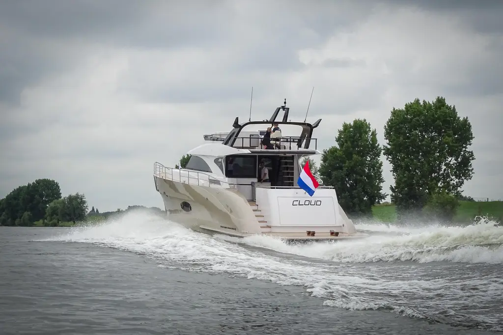 2025 Exclusive Deluxe 2000 Sportbridge Yacht For Sale in Waalwijjk 2025 Exclusive Deluxe 2000 Sportbridge Yacht For Sale in Waalwijjk