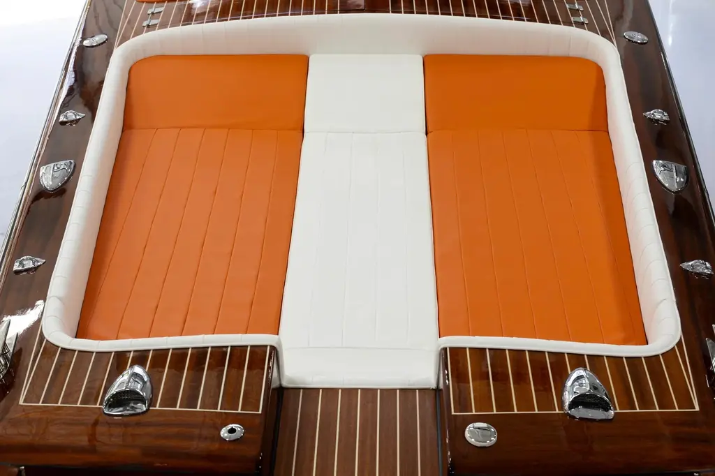 2025 Comitti Venezia V28 Yacht For Sale in Lake George NY 2025 Comitti Venezia V28 Yacht For Sale in Lake George NY
