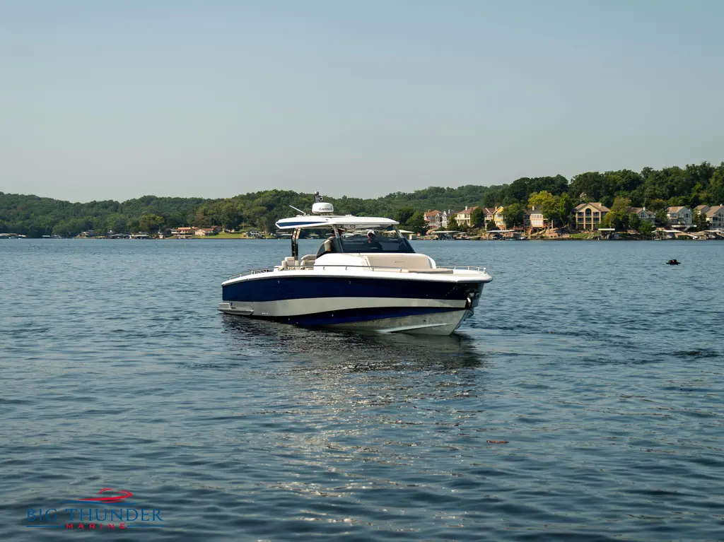  2024  12 Yacht For Sale in Lake Ozark MO