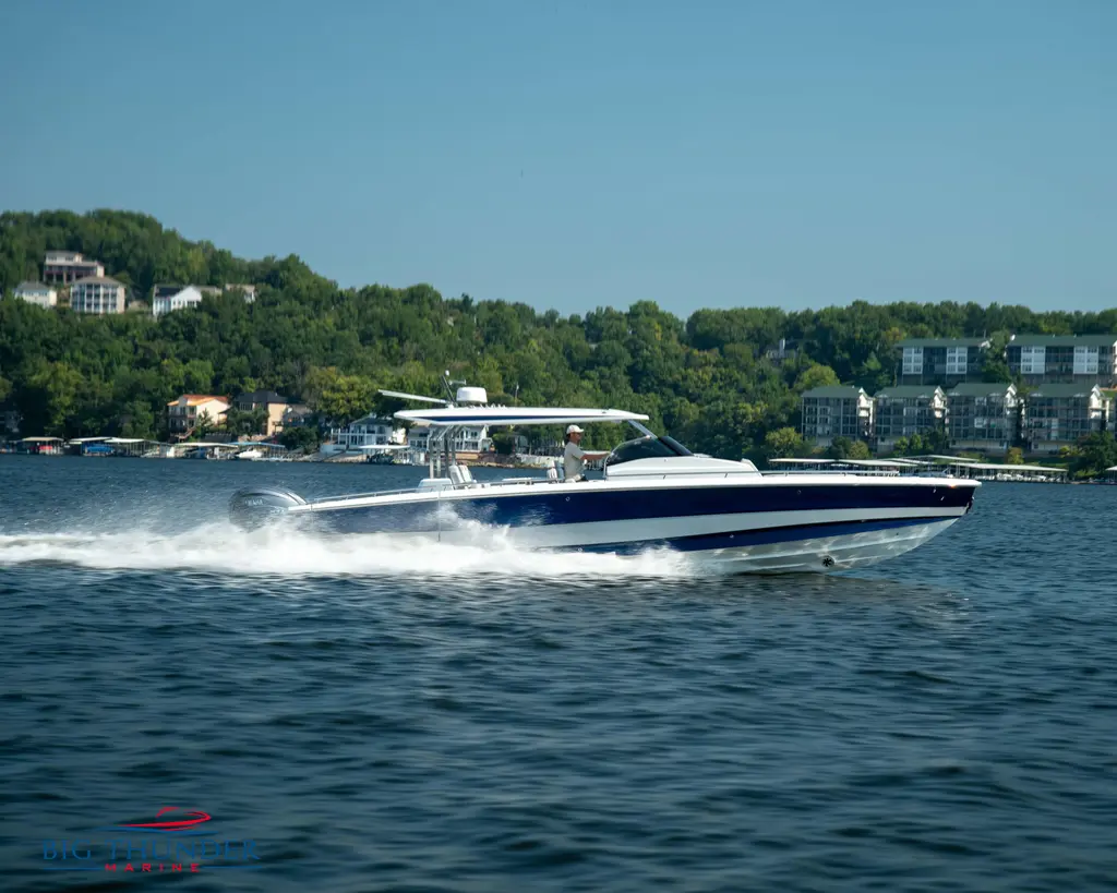  2024  12 Yacht For Sale in Lake Ozark MO