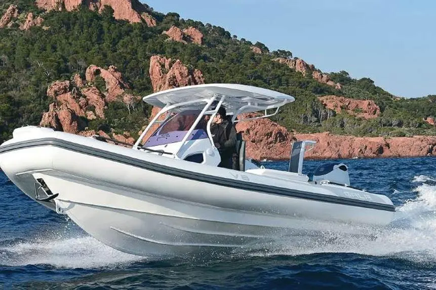 2026 V8 Yacht For Sale in Racine WI 2026 V8 Yacht For Sale in Racine WI