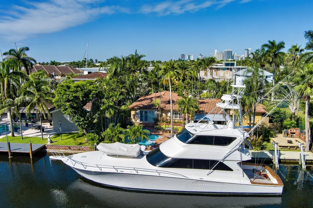  2008 Viking 74 Enclosed Bridge Yacht For Sale in Fort Lauderdale FL