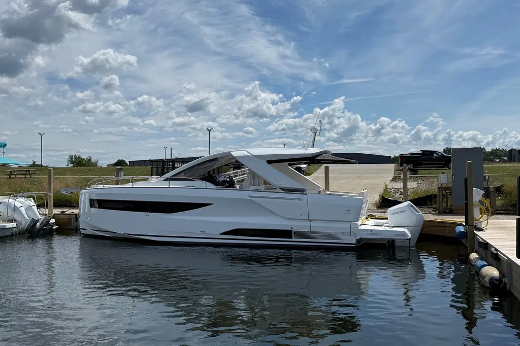  2026 Jeanneau DB/37 OB Yacht For Sale in Chicago IL