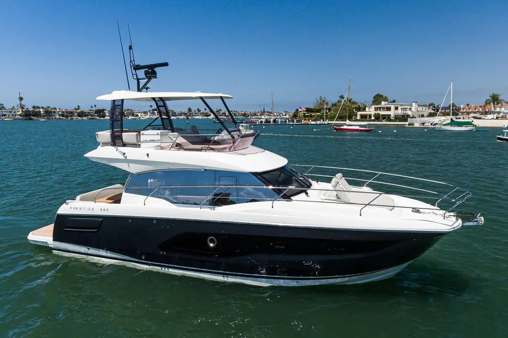 2021 Prestige 420 Yacht For Sale in Newport Beach CA 2021 Prestige 420 Yacht For Sale in Newport Beach CA