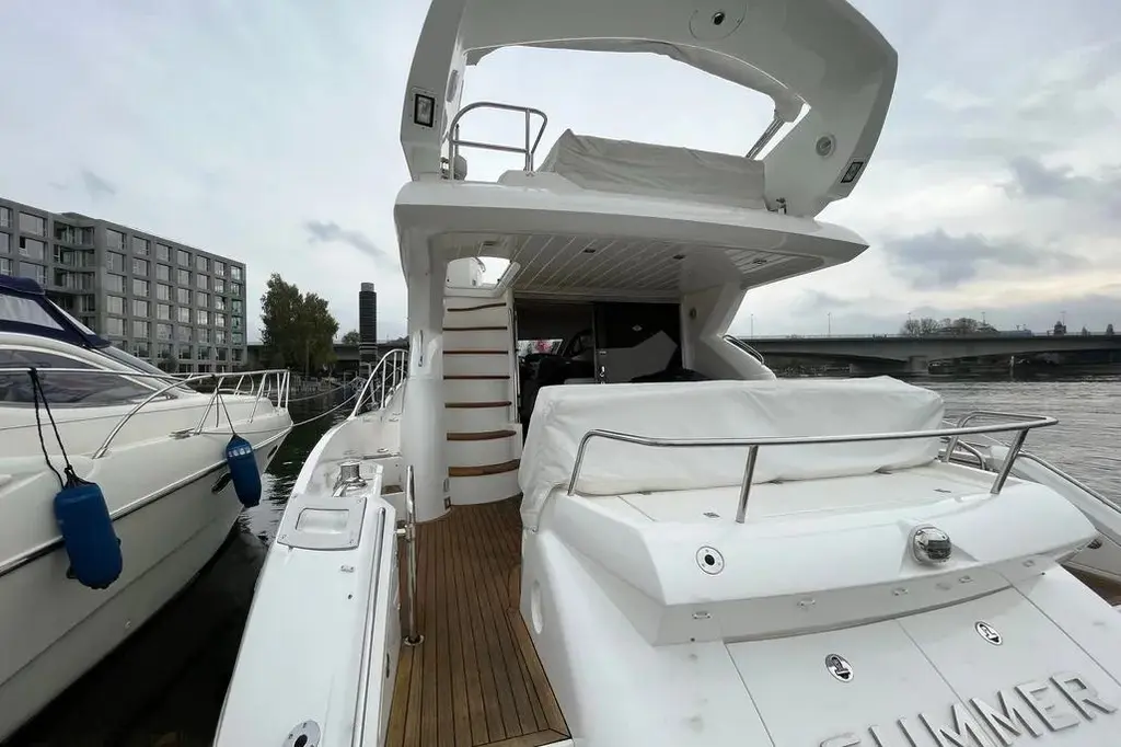  2011 Sunseeker Manhattan 52 Yacht For Sale in Rostock DE-MV