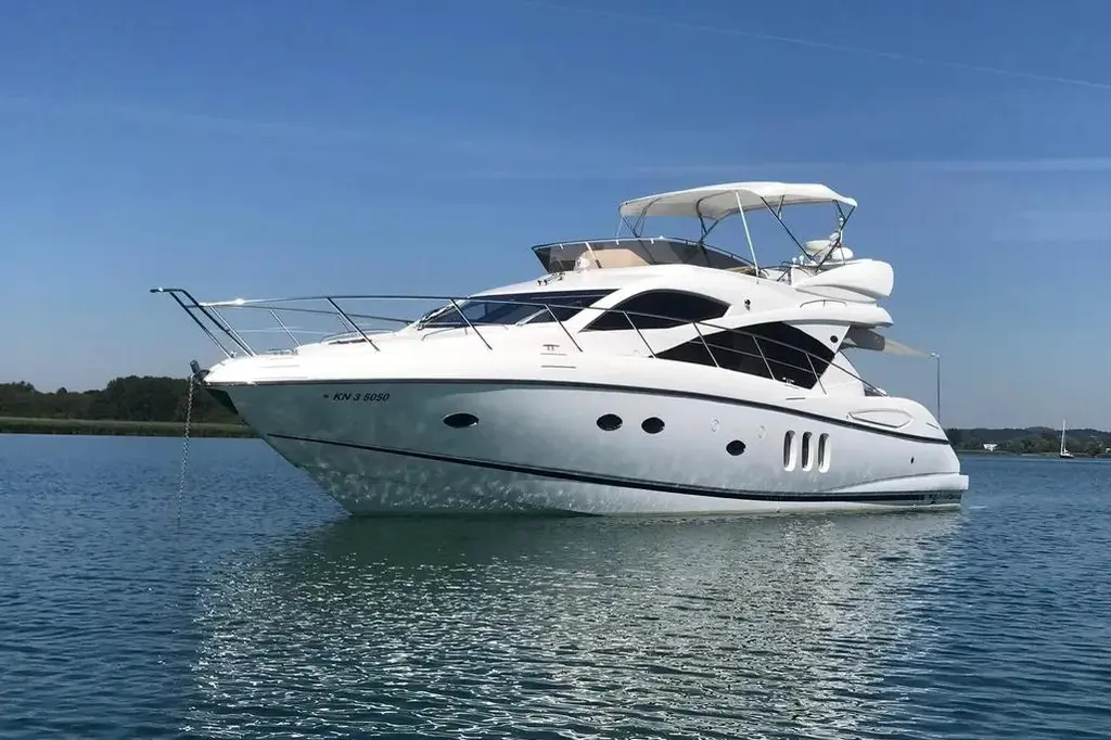  2011 Sunseeker Manhattan 52 Yacht For Sale in Rostock DE-MV