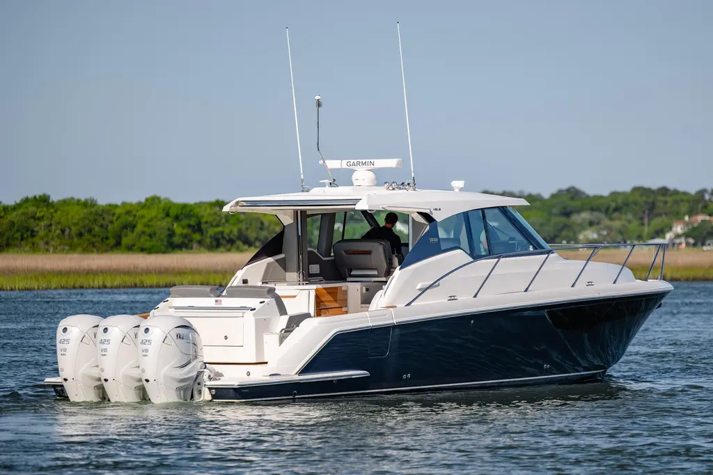 2022 Tiara Yachts 43 LE Yacht For Sale in Wilmington NC 2022 Tiara Yachts 43 LE Yacht For Sale in Wilmington NC