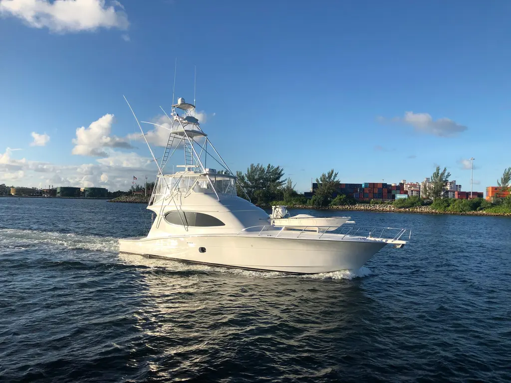 The Whiting Way 2006 Hatteras 64 Convertible Yacht For Sale in Orange Beach AL The Whiting Way 2006 Hatteras 64 Convertible Yacht For Sale in Orange Beach AL