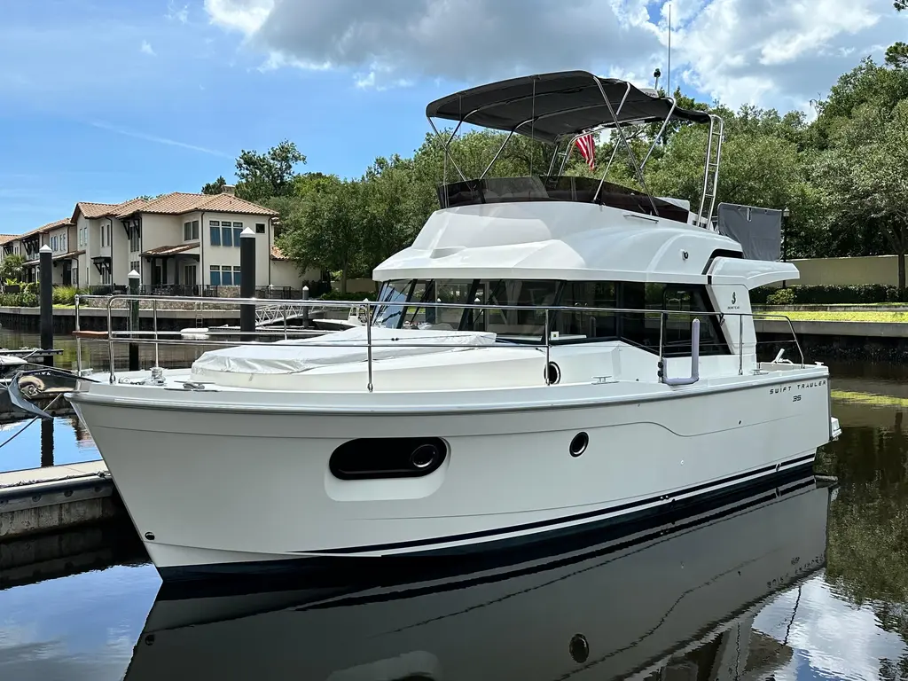 Oceans Edge 2022 Beneteau Swift Trawler 35 Yacht For Sale in Jacksonville FL Oceans Edge 2022 Beneteau Swift Trawler 35 Yacht For Sale in Jacksonville FL