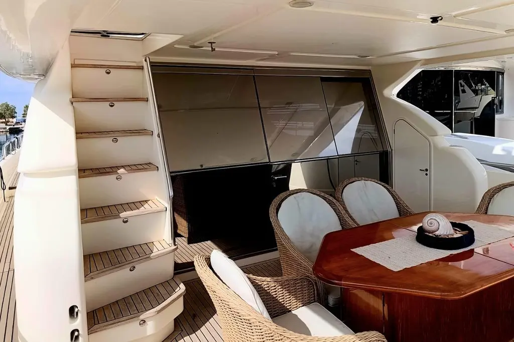 2000 Ferretti Yachts 72 Yacht For Sale in Glyfada 2000 Ferretti Yachts 72 Yacht For Sale in Glyfada