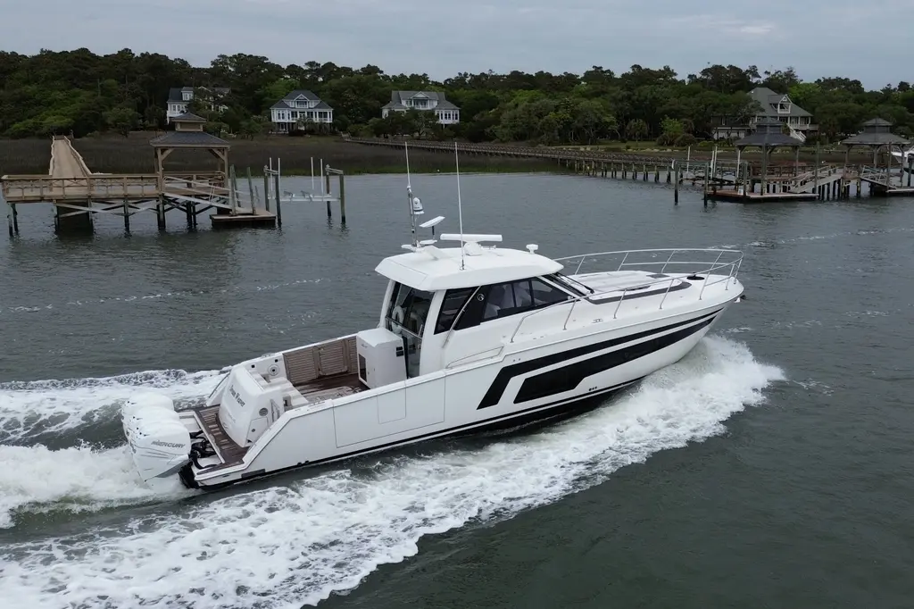 Dream Weaver 2021 Ocean Alexander 45 Divergence Coupe Yacht For Sale in Holden Beach NC Dream Weaver 2021 Ocean Alexander 45 Divergence Coupe Yacht For Sale in Holden Beach NC