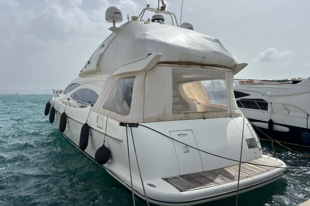 2002 Azimut 68 Plus Yacht For Sale in Zadar 2002 Azimut 68 Plus Yacht For Sale in Zadar