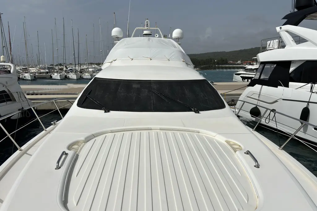 2002 Azimut 68 Plus Yacht For Sale in Zadar 2002 Azimut 68 Plus Yacht For Sale in Zadar
